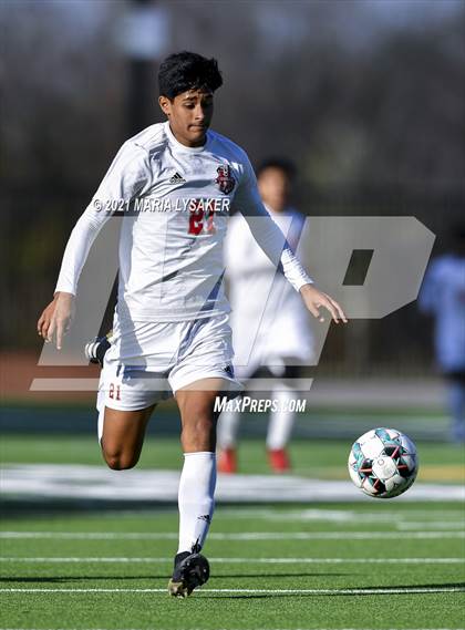 Thumbnail 3 in Langham Creek vs. MacArthur (CFISD Soccer Showcase) photogallery.