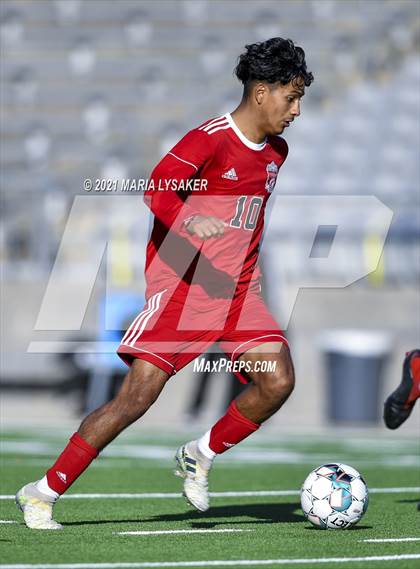 Thumbnail 2 in Langham Creek vs. MacArthur (CFISD Soccer Showcase) photogallery.
