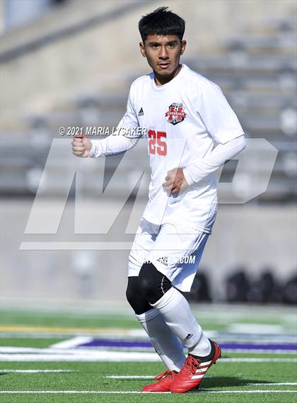 Thumbnail 2 in Langham Creek vs. MacArthur (CFISD Soccer Showcase) photogallery.