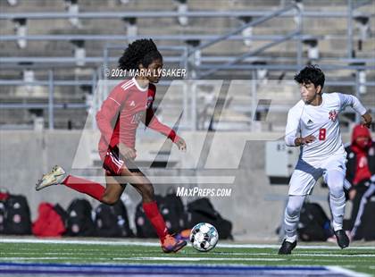 Thumbnail 3 in Langham Creek vs. MacArthur (CFISD Soccer Showcase) photogallery.