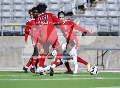 Thumbnail 3 in Langham Creek vs. MacArthur (CFISD Soccer Showcase) photogallery.