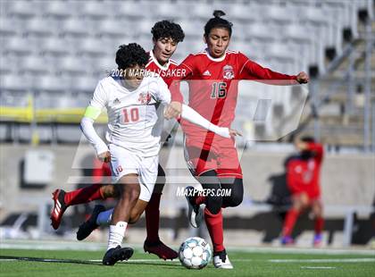 Thumbnail 2 in Langham Creek vs. MacArthur (CFISD Soccer Showcase) photogallery.