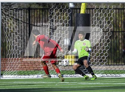 Thumbnail 2 in Langham Creek vs. MacArthur (CFISD Soccer Showcase) photogallery.