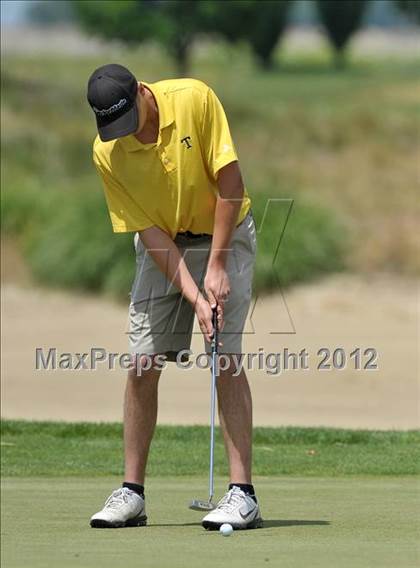 Thumbnail 1 in CIF Sac-Joaquin Section Golf Championships photogallery.