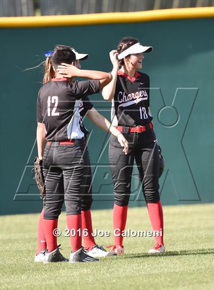 Thumbnail 1 in Lee [Robert E.] vs Churchill (NEISD Softball Complex) photogallery.