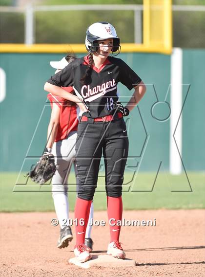 Thumbnail 1 in Lee [Robert E.] vs Churchill (NEISD Softball Complex) photogallery.