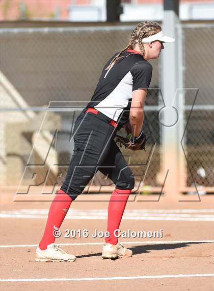 Thumbnail 1 in Lee [Robert E.] vs Churchill (NEISD Softball Complex) photogallery.