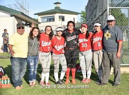 Thumbnail 3 in Lee [Robert E.] vs Churchill (NEISD Softball Complex) photogallery.