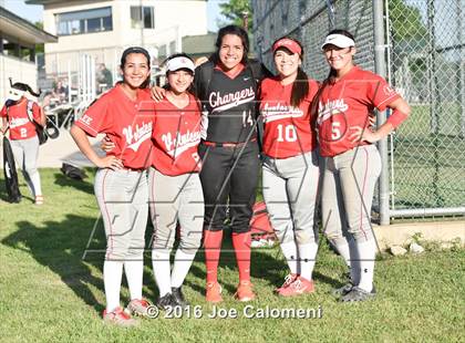 Thumbnail 3 in Lee [Robert E.] vs Churchill (NEISD Softball Complex) photogallery.