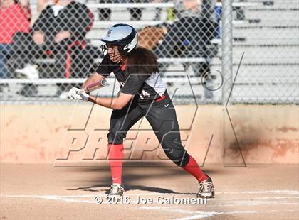 Thumbnail 3 in Lee [Robert E.] vs Churchill (NEISD Softball Complex) photogallery.