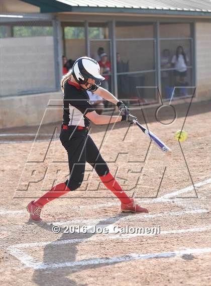 Thumbnail 3 in Lee [Robert E.] vs Churchill (NEISD Softball Complex) photogallery.