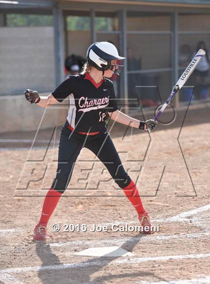 Thumbnail 3 in Lee [Robert E.] vs Churchill (NEISD Softball Complex) photogallery.