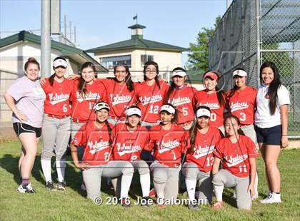 Thumbnail 1 in Lee [Robert E.] vs Churchill (NEISD Softball Complex) photogallery.