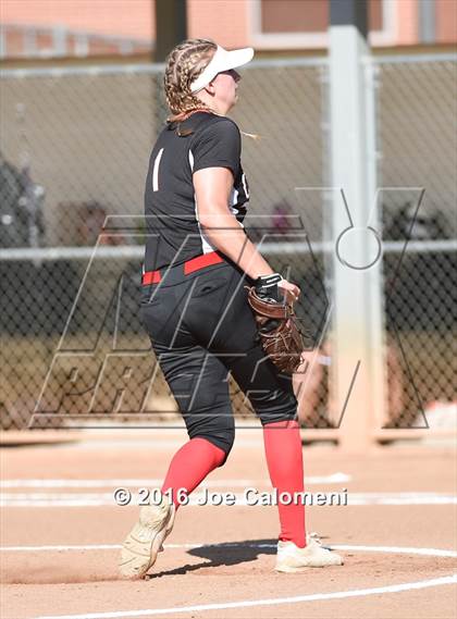Thumbnail 2 in Lee [Robert E.] vs Churchill (NEISD Softball Complex) photogallery.