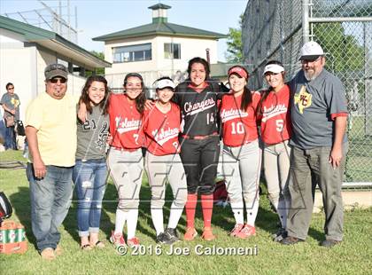 Thumbnail 3 in Lee [Robert E.] vs Churchill (NEISD Softball Complex) photogallery.