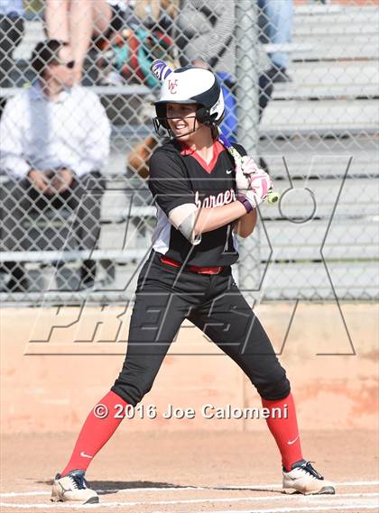 Thumbnail 1 in Lee [Robert E.] vs Churchill (NEISD Softball Complex) photogallery.