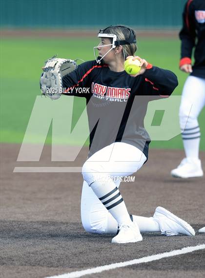 Thumbnail 2 in Grand Saline vs Duncanville photogallery.