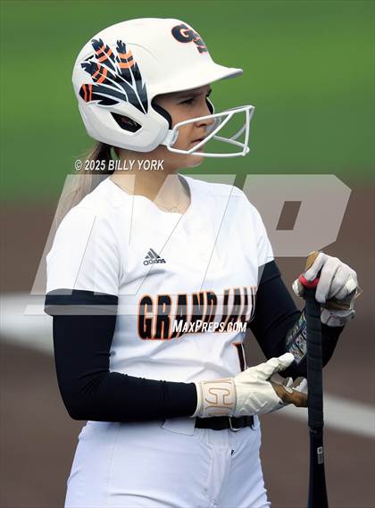 Thumbnail 2 in Grand Saline vs Duncanville photogallery.