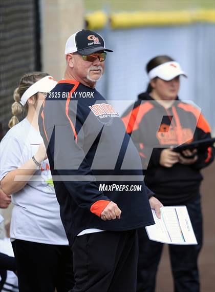 Thumbnail 3 in Grand Saline vs Duncanville photogallery.