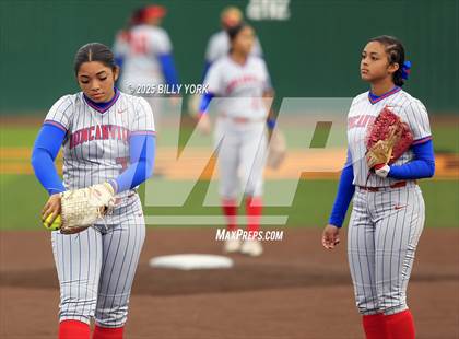 Thumbnail 2 in Grand Saline vs Duncanville photogallery.