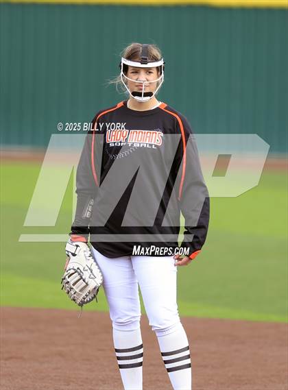 Thumbnail 1 in Grand Saline vs Duncanville photogallery.