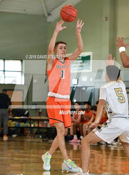 Thumbnail 2 in Vacaville vs. Pioneer (Ram Jam Winter Classic) photogallery.