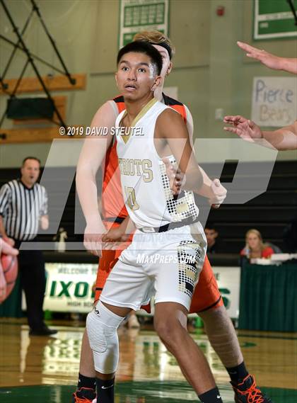 Thumbnail 1 in Vacaville vs. Pioneer (Ram Jam Winter Classic) photogallery.