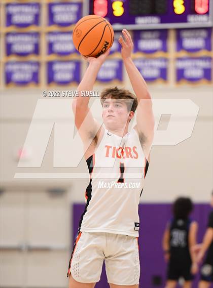 Thumbnail 1 in Ramona vs. Douglas (The Holiday Classic 2022) photogallery.