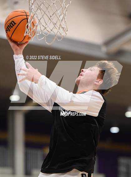 Thumbnail 1 in Ramona vs. Douglas (The Holiday Classic 2022) photogallery.