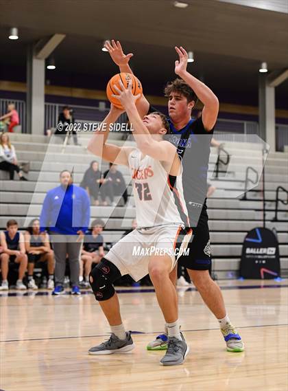 Thumbnail 3 in Ramona vs. Douglas (The Holiday Classic 2022) photogallery.