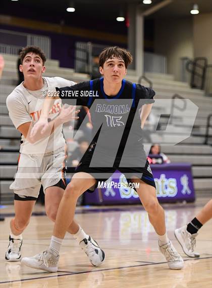 Thumbnail 1 in Ramona vs. Douglas (The Holiday Classic 2022) photogallery.