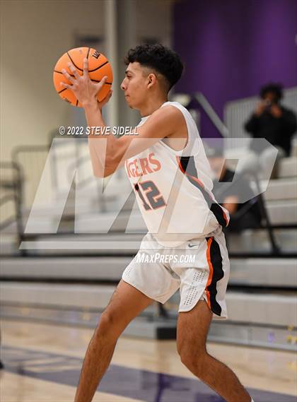 Thumbnail 1 in Ramona vs. Douglas (The Holiday Classic 2022) photogallery.