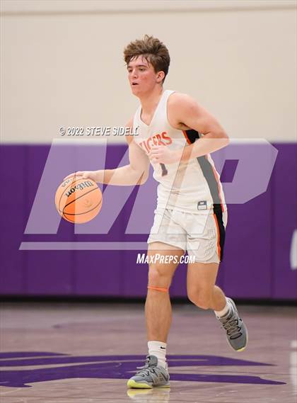 Thumbnail 1 in Ramona vs. Douglas (The Holiday Classic 2022) photogallery.