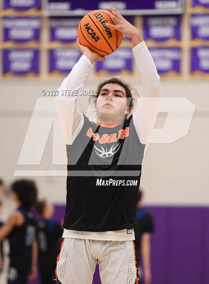 Thumbnail 2 in Ramona vs. Douglas (The Holiday Classic 2022) photogallery.