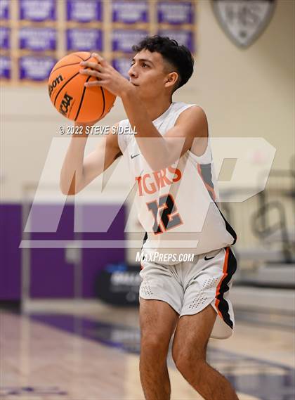 Thumbnail 3 in Ramona vs. Douglas (The Holiday Classic 2022) photogallery.