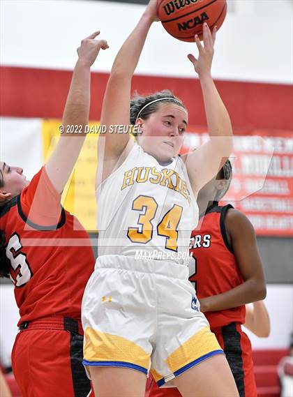 Thumbnail 3 in Winters vs. Sutter (Cardinal Classic) photogallery.