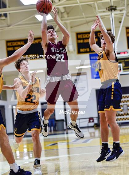 Thumbnail 2 in Shenandoah vs Wes-Del (Scrimmage) photogallery.