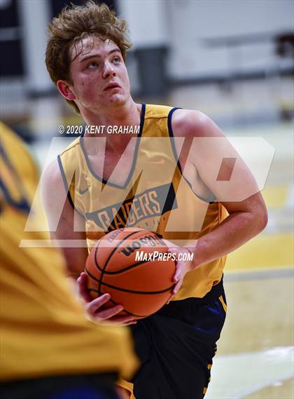 Thumbnail 2 in Shenandoah vs Wes-Del (Scrimmage) photogallery.