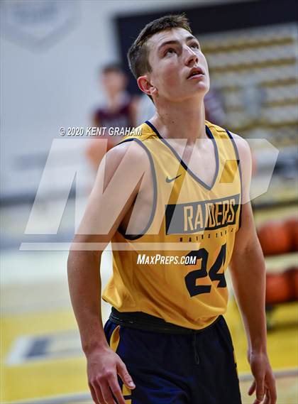 Thumbnail 1 in Shenandoah vs Wes-Del (Scrimmage) photogallery.