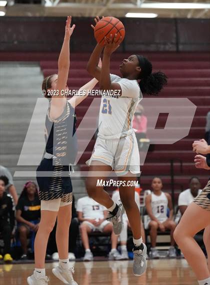 Thumbnail 2 in Pflugerville vs. Lake Creek (UIL 5A Regional Quarterfinal) photogallery.