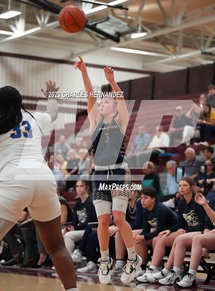 Thumbnail 3 in Pflugerville vs. Lake Creek (UIL 5A Regional Quarterfinal) photogallery.