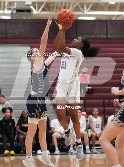 Thumbnail 3 in Pflugerville vs. Lake Creek (UIL 5A Regional Quarterfinal) photogallery.