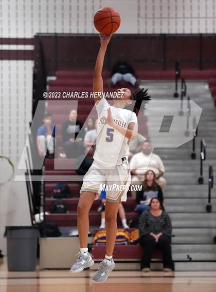 Thumbnail 2 in Pflugerville vs. Lake Creek (UIL 5A Regional Quarterfinal) photogallery.