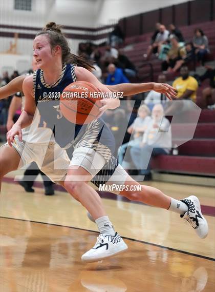 Thumbnail 3 in Pflugerville vs. Lake Creek (UIL 5A Regional Quarterfinal) photogallery.