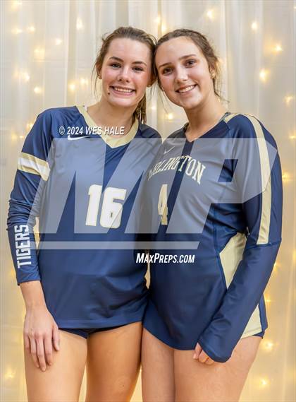 Thumbnail 1 in Arlington (Senior Night) photogallery.