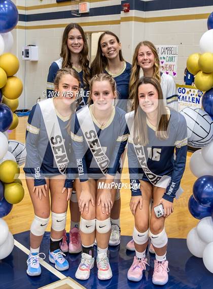 Thumbnail 1 in Arlington (Senior Night) photogallery.