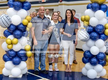 Thumbnail 2 in Arlington (Senior Night) photogallery.