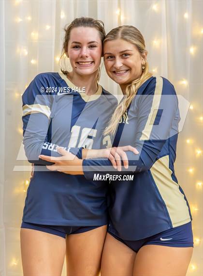Thumbnail 3 in Arlington (Senior Night) photogallery.