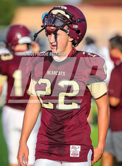 Thumbnail 2 in Henrietta vs. Whitesboro (Scrimmage) photogallery.