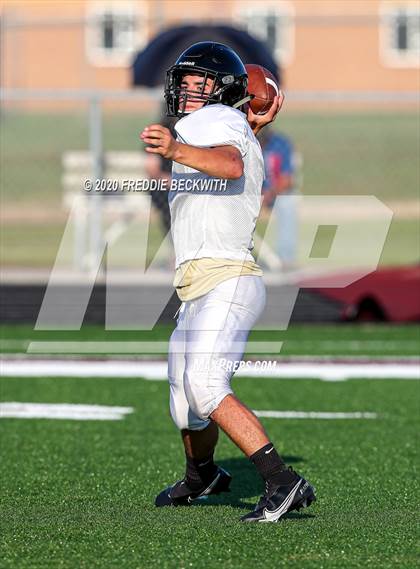 Thumbnail 1 in Henrietta vs. Whitesboro (Scrimmage) photogallery.